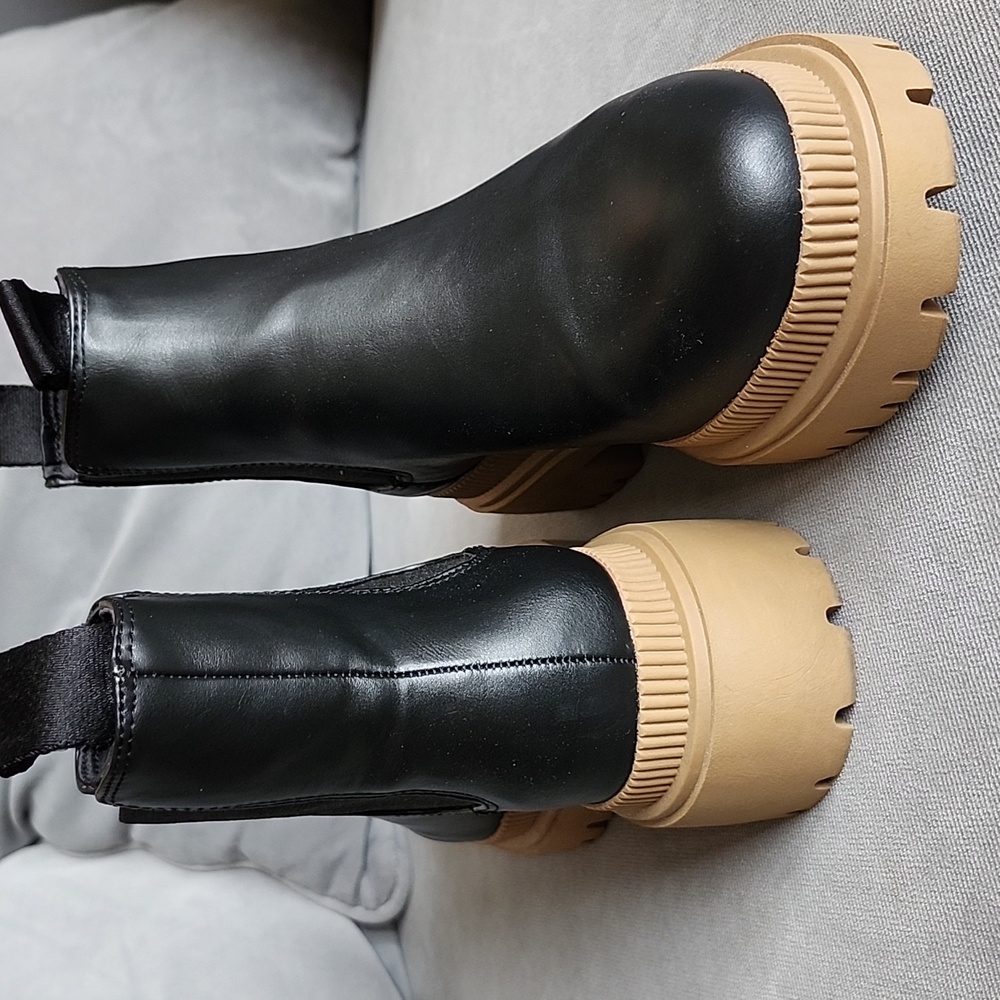 Chunky Booties - Picture 2 of 8